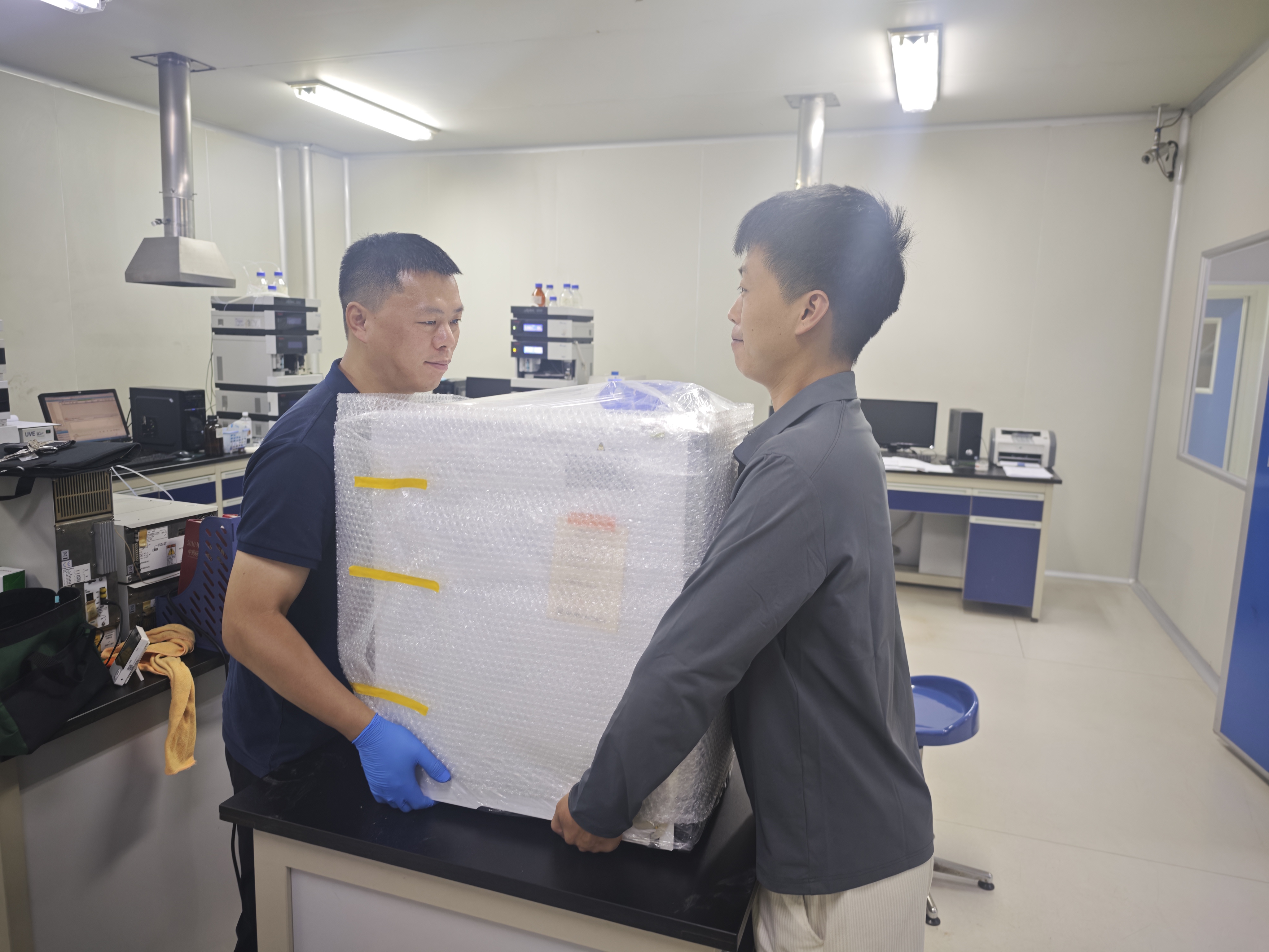 新荷花中药饮片公司实验室搬迁